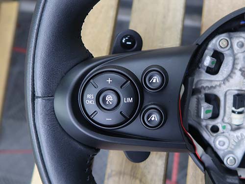 コンバーチブル F57 パドルシフトをステアリング加工で後付