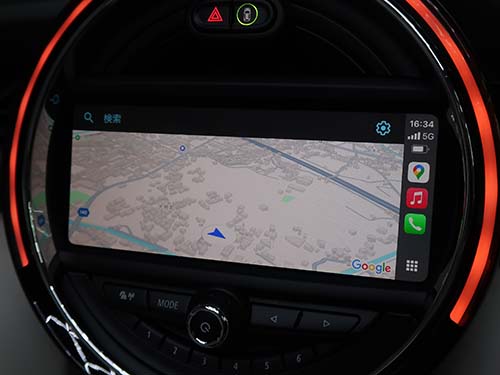 フルスクリーン表示のカープレイ