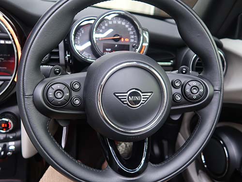 専用ツールを用いてパドルシフト機能をコーディングで有効化