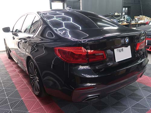 BMW 5シリーズセダン(G30) 523i