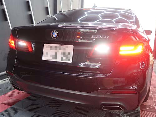 BMW 5シリーズ G30 バックライト LED化