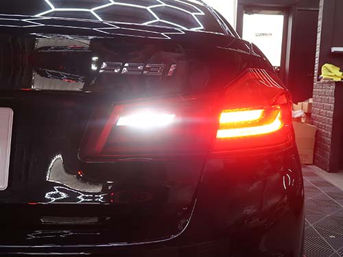 BMW 5シリーズ G30 バックライト LED化