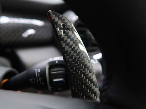 GIGAMOT製ステアリングへマグネティックパドルを取り付け