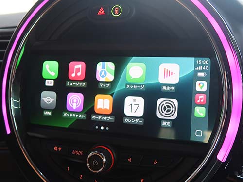 フルスクリーン表示で純正Apple CarPlay有効化