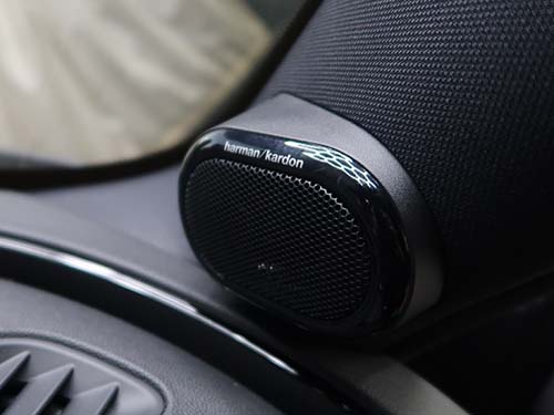 ミニ純正ツィーターカバー付きAピラー(新品)をご用意し、BLAM製ツィーターをセット