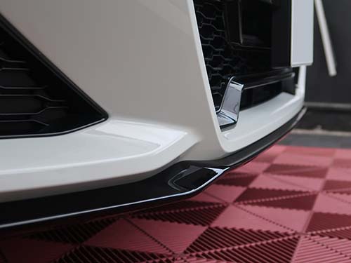 見映えがスポーティに変化