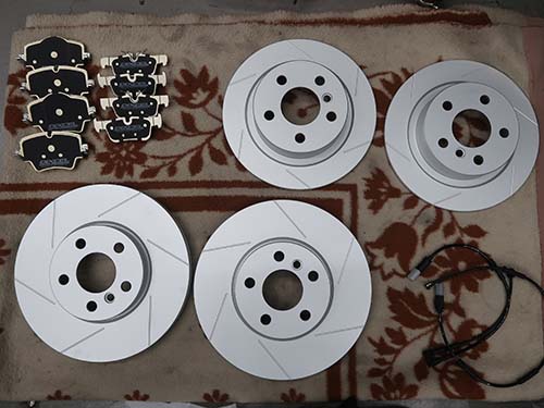 DIXCEL製スリットローター & Mタイプ低ダストパッド