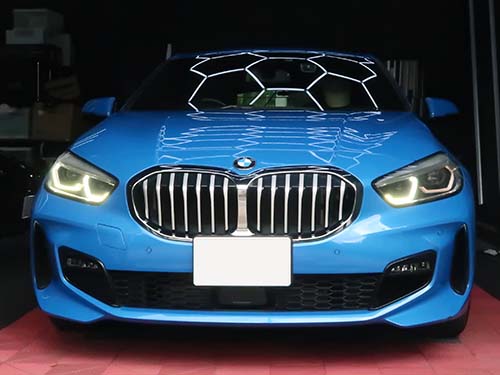 助手席側のヘッドライトにあるデイライトがほとんど点灯していない