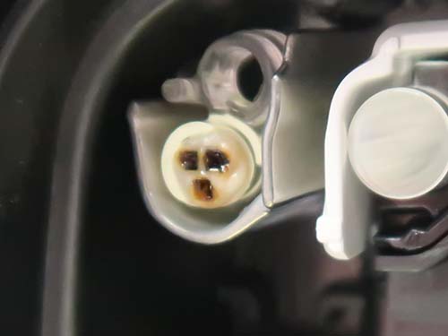 アクリル導光体は完全に溶解