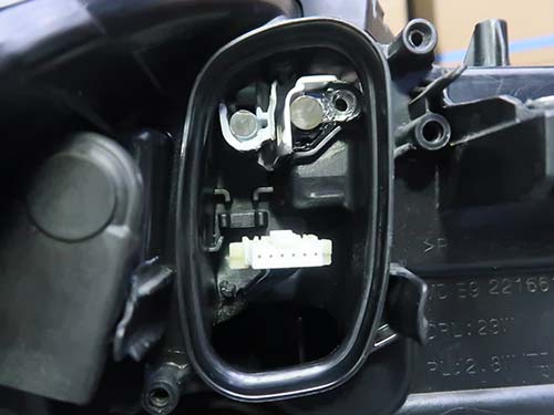 BMW 1シリーズ F40 デイライト 修理