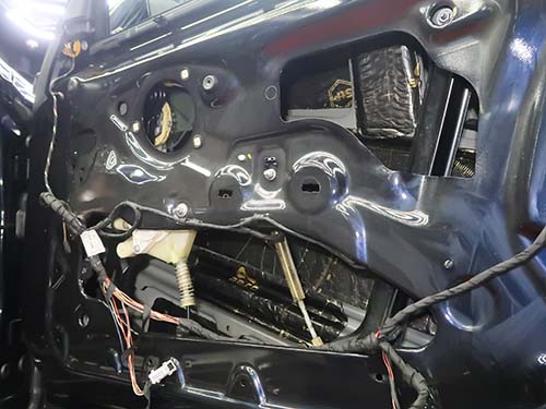 BMW 6シリーズ F06 デッドニング