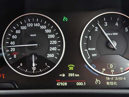 クルーズコントロールは時速30km/h以上で動作