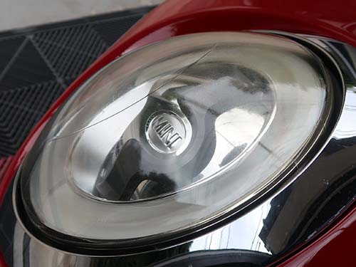 劣化している層が 非常に硬いハードコート層 にある