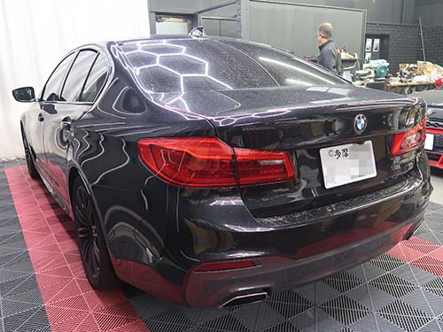 BMW 5シリーズセダン(G30) 523i