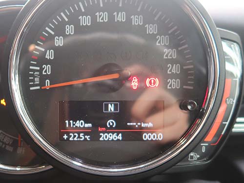 メーターパネルの情報表示追加（航続距離・平均燃費・デジタルスピードなど）