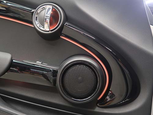 MINI F56 ドアパネル アンビエントライト追加