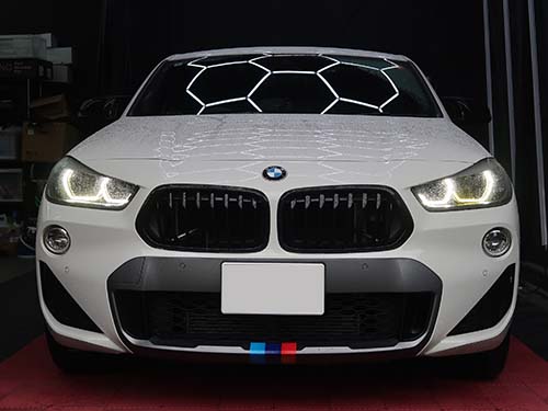 助手席側デイライトの一部が微妙に暗い