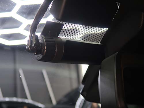 フロントカメラの取り付け