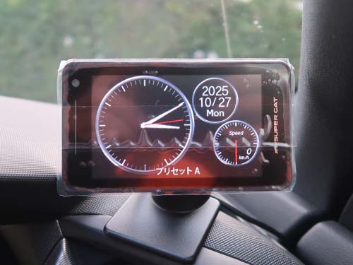 ユピテル製レーザー/レーダー探知機(ZK3100)を装着