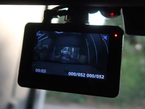 ユピテル製 前後カメラドライブレコーダー(ZR-4K-02)を装着