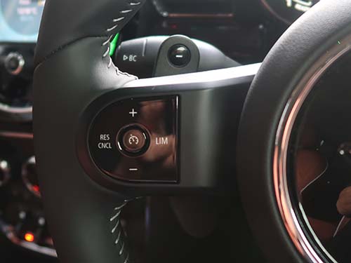 純正同等の操作感でシフトチェンジ