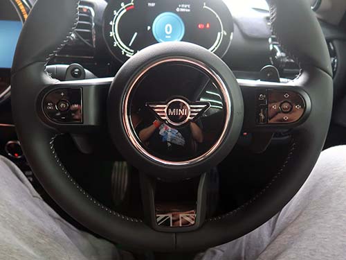 ミニ クラブマン F54 パドルシフト後付