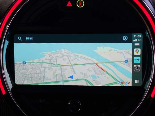 Apple CarPlayをフルスクリーン表示