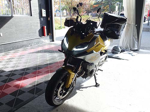 BMW MOTORRAD F900XR(K84)