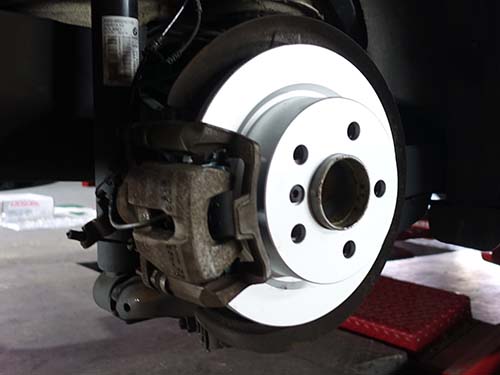 MINI F55 低ダストブレーキパッド装着