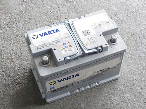 BOSCH製AGMバッテリーへ交換