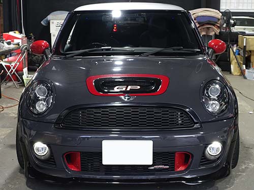 純正LEDフォグライト|半円状にポジションライト発光