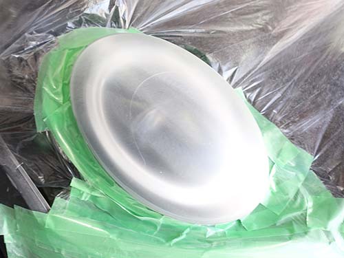 ヘッドライトレンズ表面のクラックをリペア修復