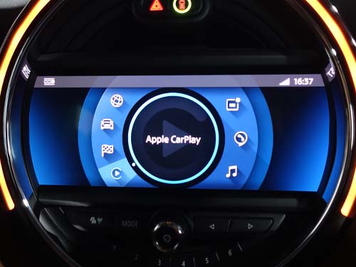 ミニ F56 クーパーD アップルカープレイ有効化