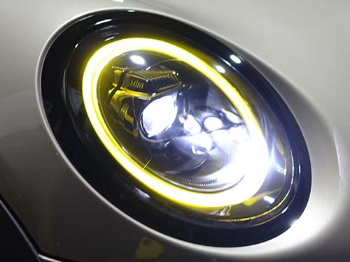 MINI F56 JCW プロテクションフィルム|細かなクラックを修復して再劣化防止