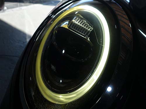 デイライトが 暗く変色