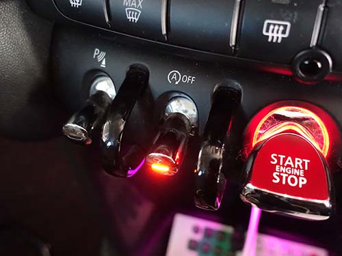 エンジン始動時にアイドリングストップのオフ設定