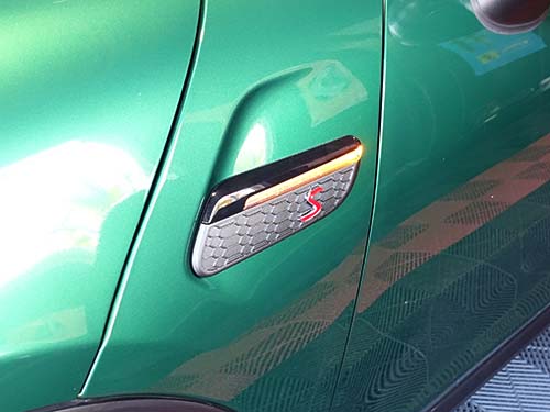 ライコウでは LCI2サイドフラッシャーの施工台数が100台以上