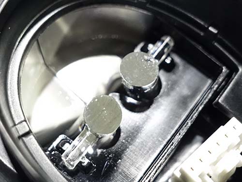 研磨後は透明度が戻り、光の通り道が復活することで 発光輝度が大きく改善