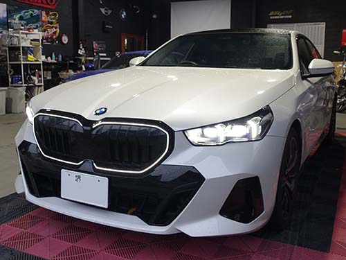 BMW 5シリーズセダン(G60) 523d