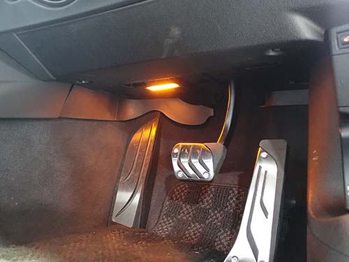 RAIKO アンビエントライト機能付LEDフットライト（LIU034）