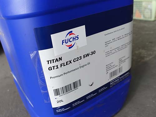 FUCHS製 TITAN GT1 FLEX C23 SAE 5W-30
