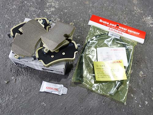 フロントブレーキパッド&パッドセンサー交換(DIXCEL Mタイプ)