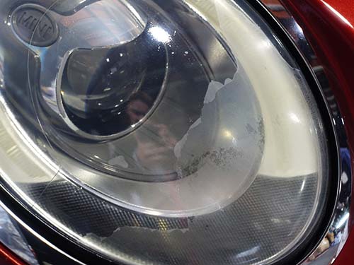ヘッドライトレンズ表面の 黄ばみ・クラック・ハードコート劣化
