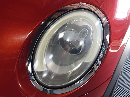 ヘッドライトレンズ表面の 黄ばみ・クラック・ハードコート劣化