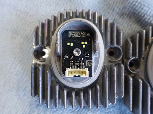 BMW純正新品デイライト用LEDモジュールへ交換