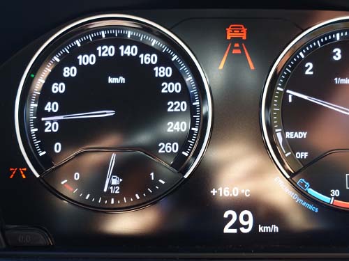 前車追従・車間保持・停止まで含む STOP&GO機能 を実現