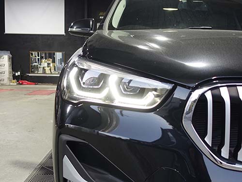 多数のBMW・MINIでアクリルリペア修理を行なってきた実績