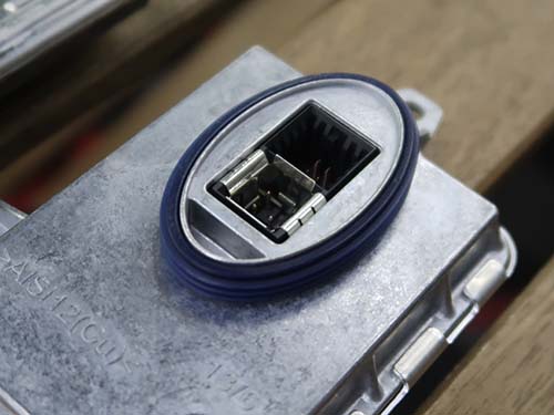 BMW純正新品バラストをご用意