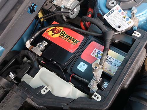 MINI F55 バッテリー交換