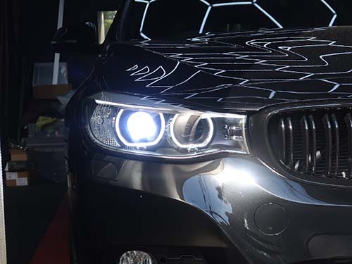 ロービーム/ハイビームともに正常点灯